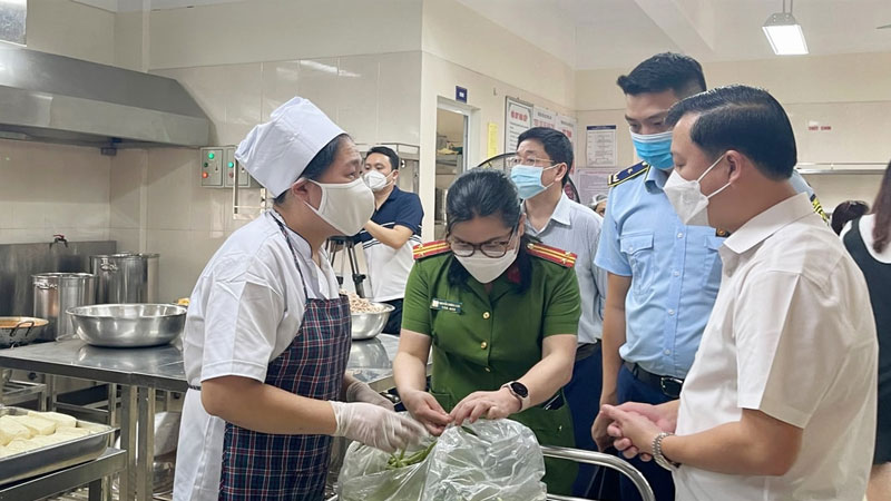 Hướng dẫn cách làm giấy vệ sinh an toàn thực phẩm nhanh và đơn giản nhất 5 huong-dan-cach-lam-giay-ve-sinh-an-toan-thuc-pham-nhanh-va-don-gian-nhat-2